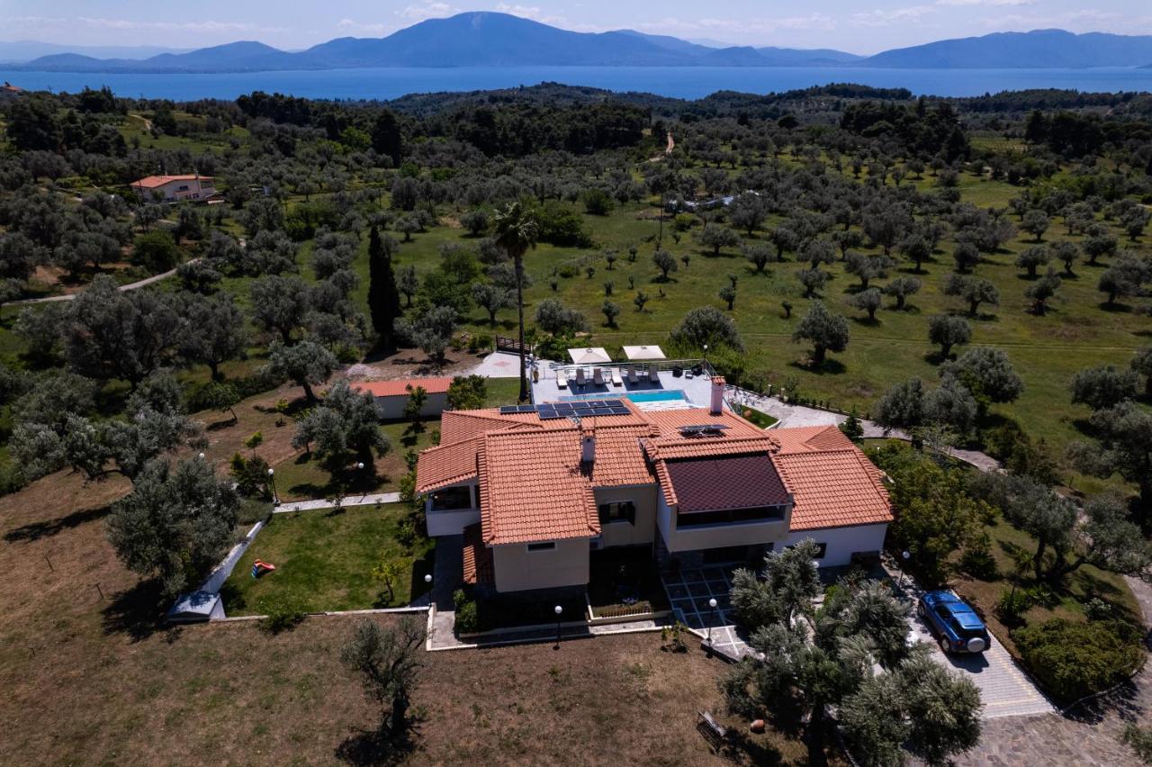 Kouvelia Country Home Luxury Villa Rental Nerotriviá Exterior foto